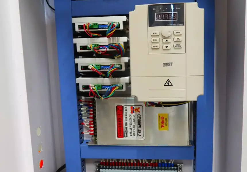 frezernyj-stanok-elixmate-s2-atc-1325-4-5wc-nc